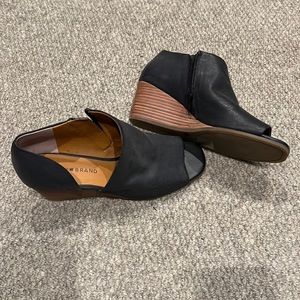Lucky Brand open toe shoes